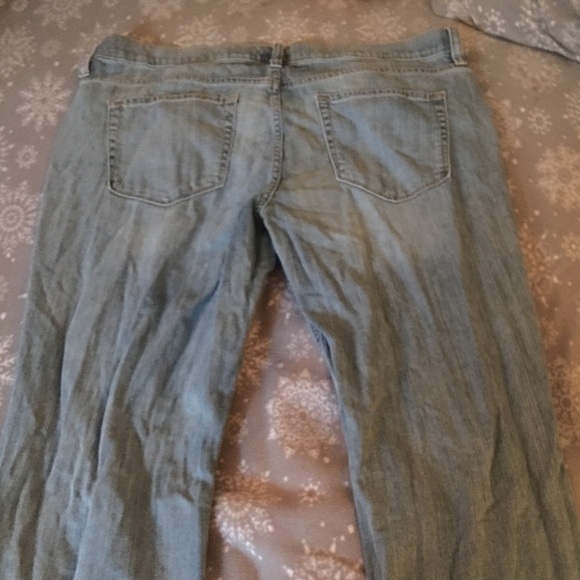 RIPPED BOYFRIEND JEANS - Picture 3 of 3